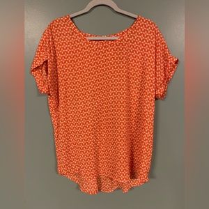 🍊 Short-Sleeved Patterned Blouse